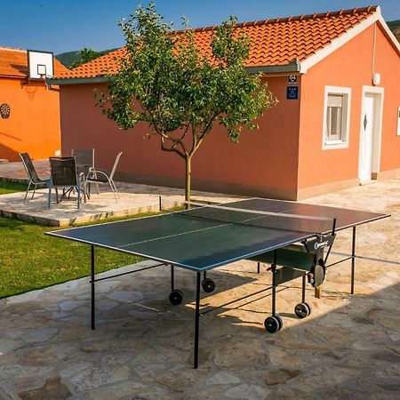 Vacation House Radosic Radosic  Luaran gambar
