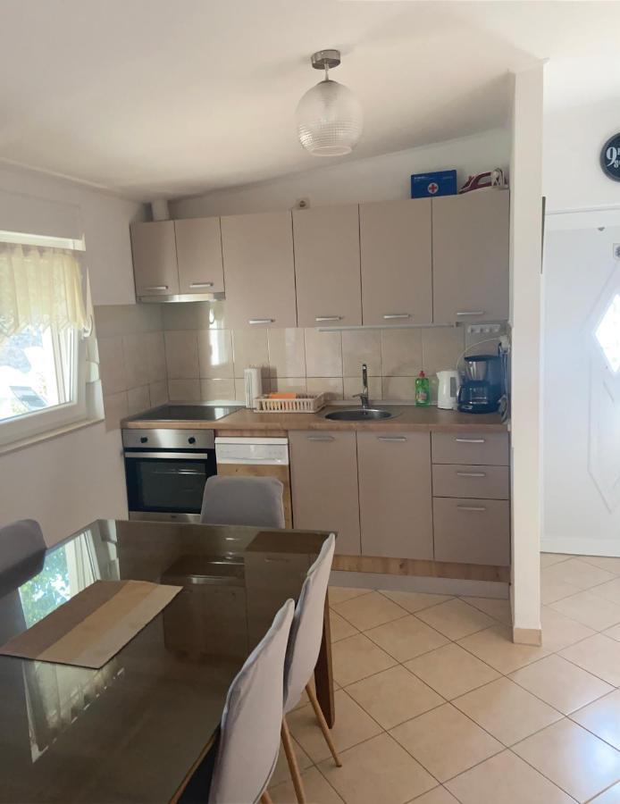 Vacation House Radosic Radosic  Luaran gambar