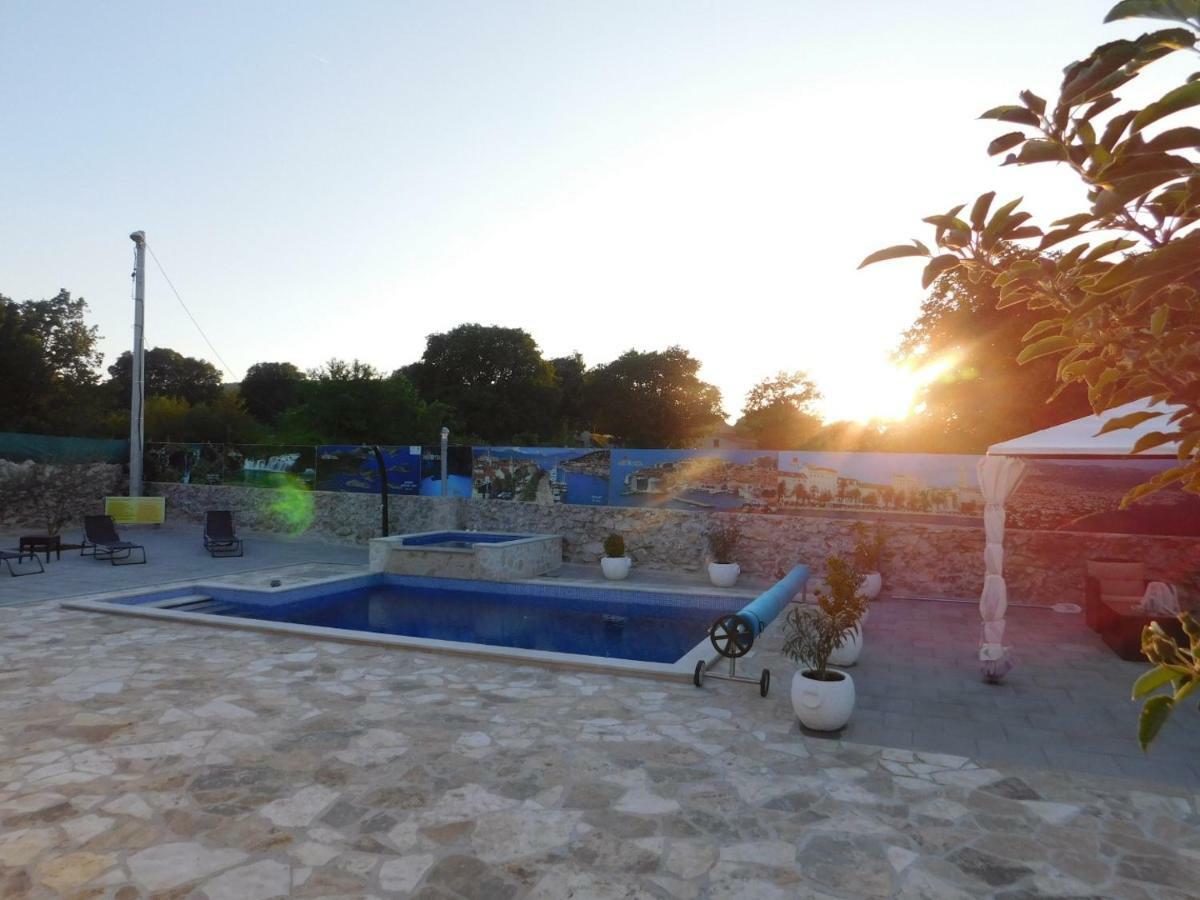 Vacation House Radosic Radosic  Luaran gambar