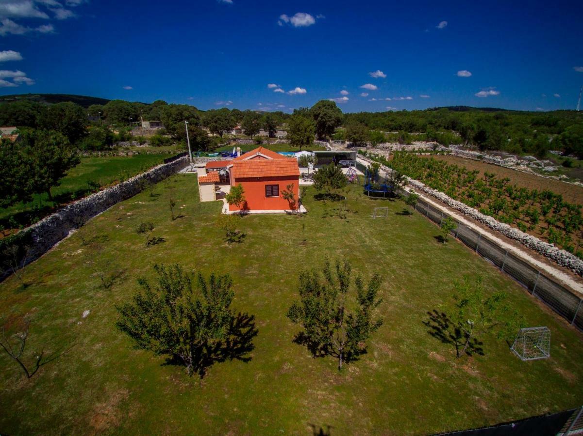 Vacation House Radosic Radosic  Luaran gambar