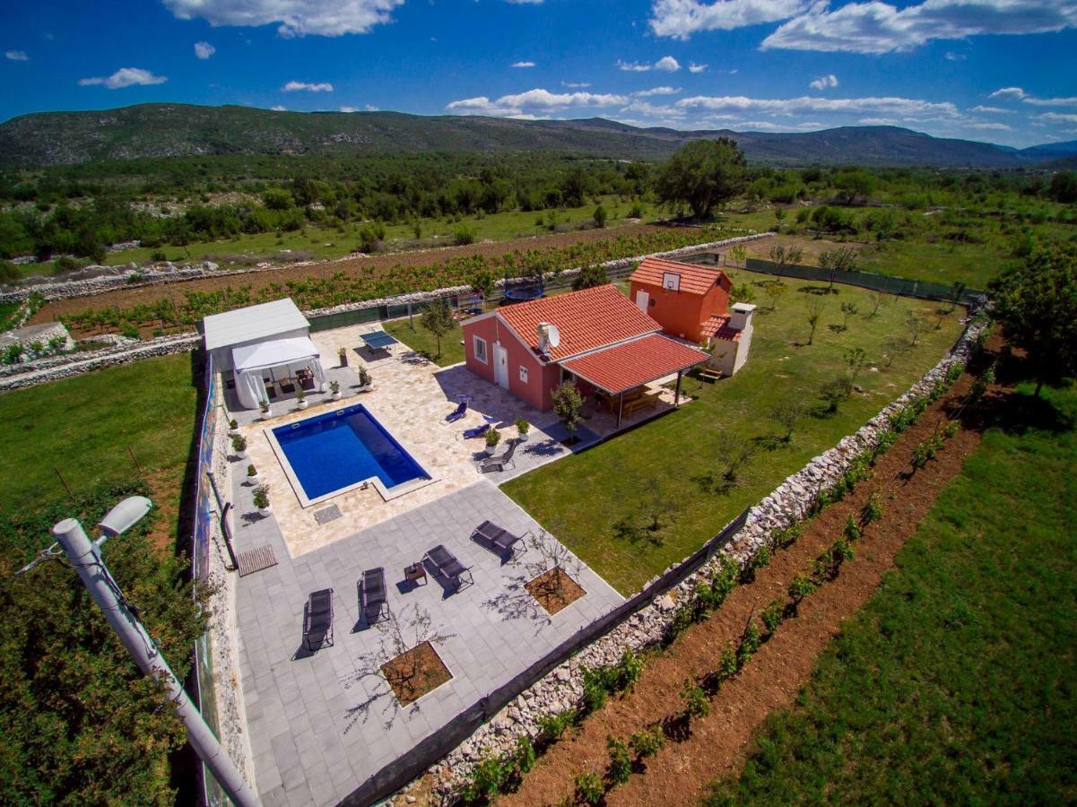 Vacation House Radosic Radosic  Luaran gambar